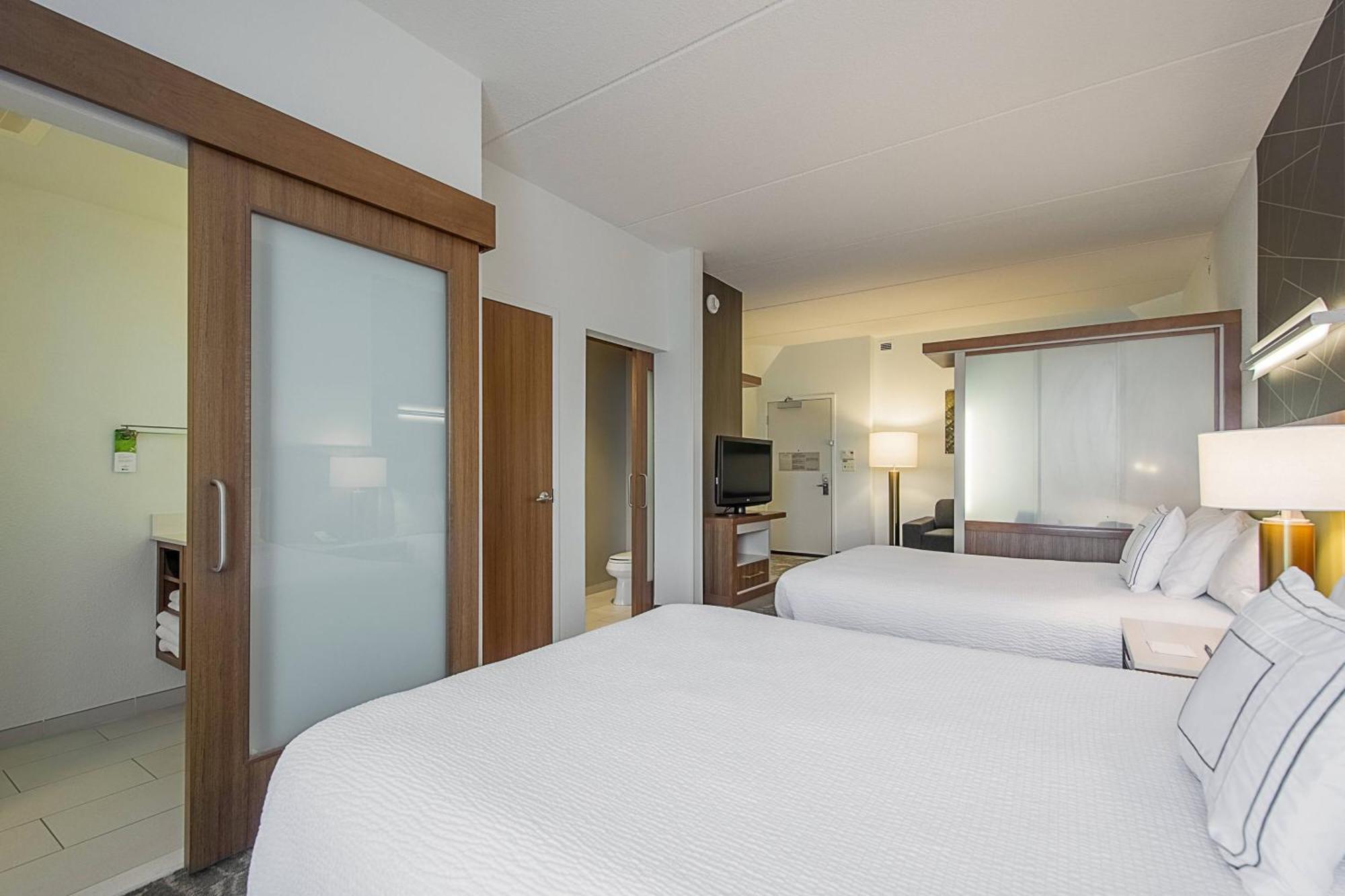 Springhill Suites Tampa North/Tampa Palms Экстерьер фото