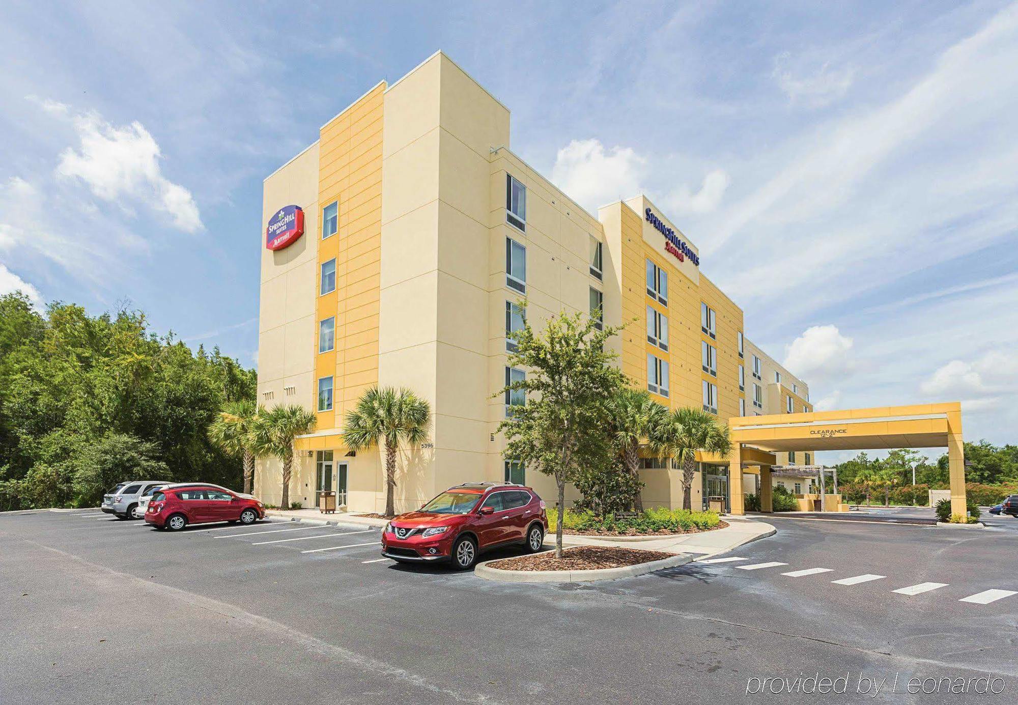 Springhill Suites Tampa North/Tampa Palms Экстерьер фото